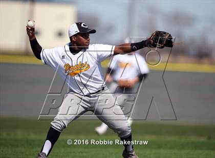Thumbnail 1 in Crandall vs Gainesville photogallery.