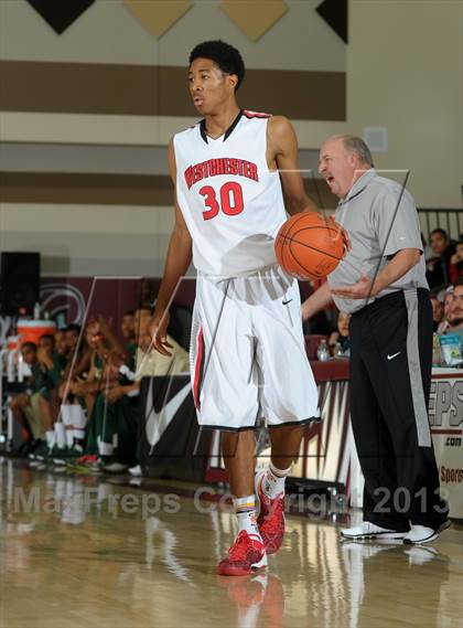 Thumbnail 2 in Long Beach Poly vs. Westchester (MaxPreps Holiday Classic) photogallery.