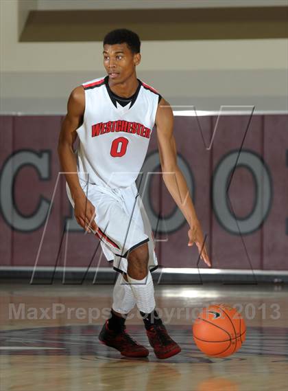 Thumbnail 1 in Long Beach Poly vs. Westchester (MaxPreps Holiday Classic) photogallery.
