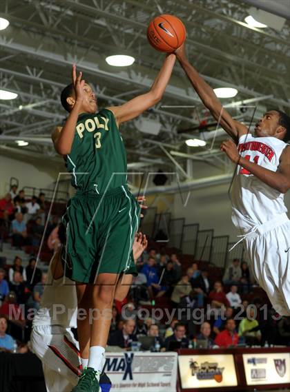 Thumbnail 1 in Long Beach Poly vs. Westchester (MaxPreps Holiday Classic) photogallery.