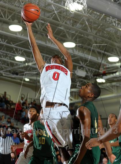 Thumbnail 1 in Long Beach Poly vs. Westchester (MaxPreps Holiday Classic) photogallery.