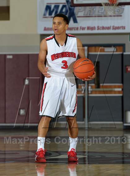 Thumbnail 3 in Long Beach Poly vs. Westchester (MaxPreps Holiday Classic) photogallery.