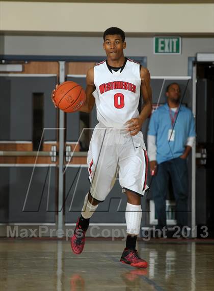 Thumbnail 1 in Long Beach Poly vs. Westchester (MaxPreps Holiday Classic) photogallery.
