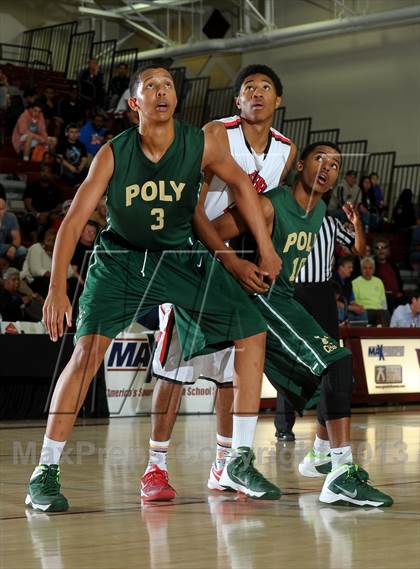 Thumbnail 2 in Long Beach Poly vs. Westchester (MaxPreps Holiday Classic) photogallery.
