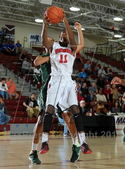 Thumbnail 2 in Long Beach Poly vs. Westchester (MaxPreps Holiday Classic) photogallery.