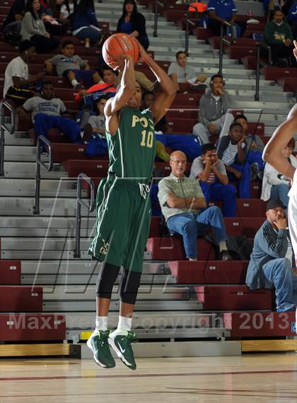 Thumbnail 3 in Long Beach Poly vs. Westchester (MaxPreps Holiday Classic) photogallery.
