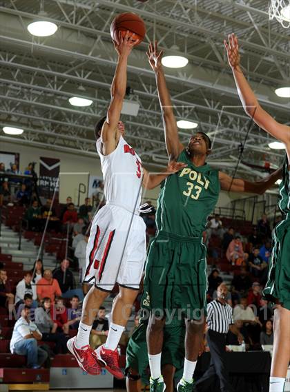 Thumbnail 2 in Long Beach Poly vs. Westchester (MaxPreps Holiday Classic) photogallery.