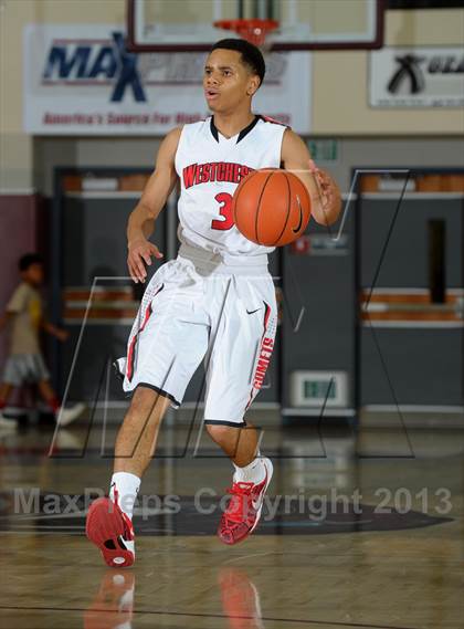 Thumbnail 2 in Long Beach Poly vs. Westchester (MaxPreps Holiday Classic) photogallery.