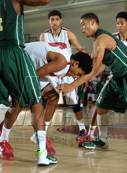 Thumbnail 2 in Long Beach Poly vs. Westchester (MaxPreps Holiday Classic) photogallery.