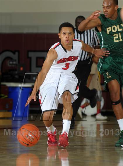 Thumbnail 3 in Long Beach Poly vs. Westchester (MaxPreps Holiday Classic) photogallery.