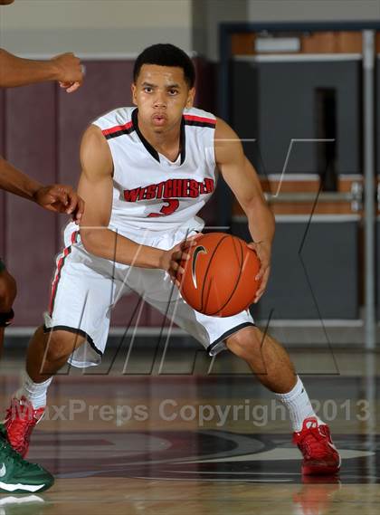Thumbnail 2 in Long Beach Poly vs. Westchester (MaxPreps Holiday Classic) photogallery.
