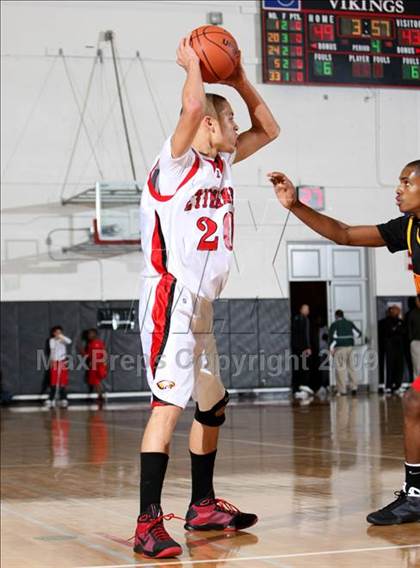 Thumbnail 3 in Dominguez vs. Etiwanda (Pangos Dream Classic) photogallery.