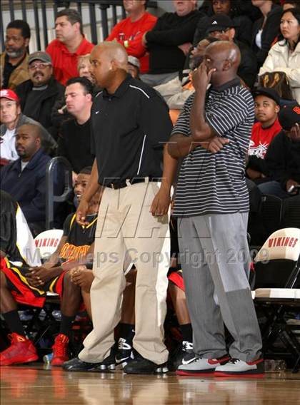 Thumbnail 3 in Dominguez vs. Etiwanda (Pangos Dream Classic) photogallery.