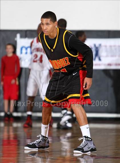 Thumbnail 2 in Dominguez vs. Etiwanda (Pangos Dream Classic) photogallery.