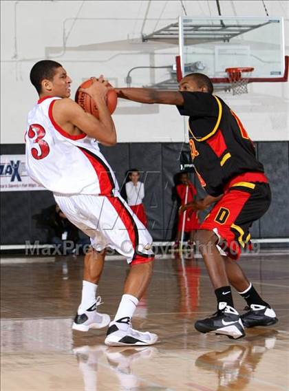 Thumbnail 3 in Dominguez vs. Etiwanda (Pangos Dream Classic) photogallery.