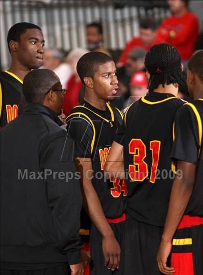 Thumbnail 3 in Dominguez vs. Etiwanda (Pangos Dream Classic) photogallery.