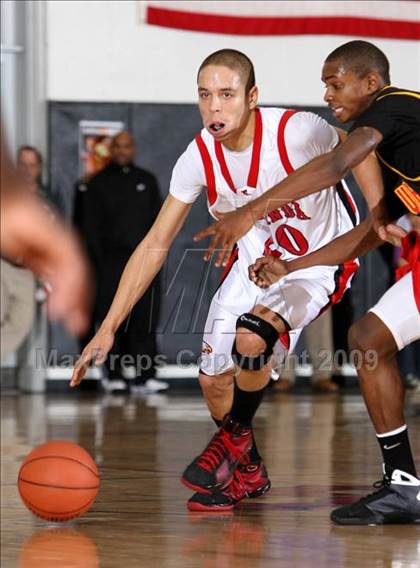 Thumbnail 1 in Dominguez vs. Etiwanda (Pangos Dream Classic) photogallery.