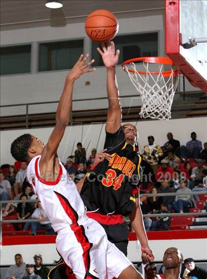 Thumbnail 2 in Dominguez vs. Etiwanda (Pangos Dream Classic) photogallery.
