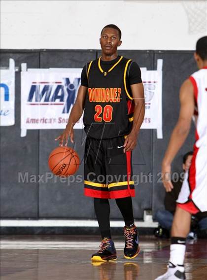 Thumbnail 2 in Dominguez vs. Etiwanda (Pangos Dream Classic) photogallery.