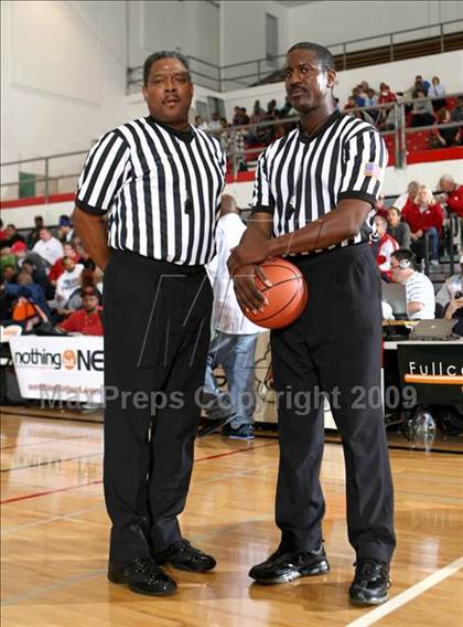 Thumbnail 3 in Dominguez vs. Etiwanda (Pangos Dream Classic) photogallery.