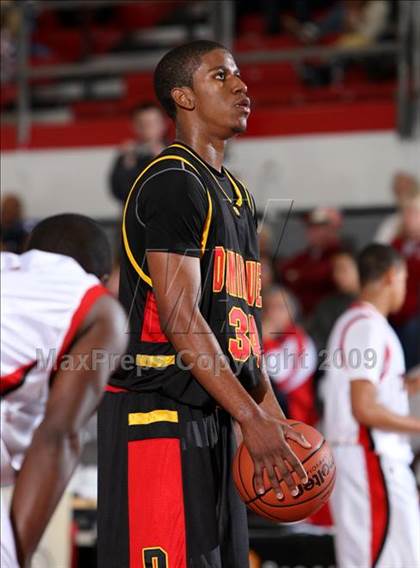 Thumbnail 1 in Dominguez vs. Etiwanda (Pangos Dream Classic) photogallery.