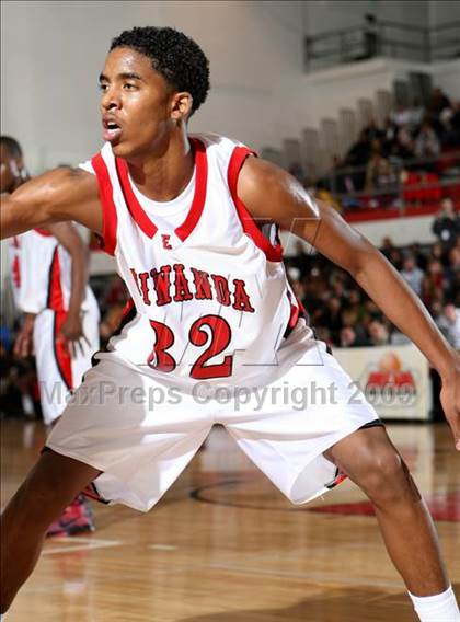 Thumbnail 1 in Dominguez vs. Etiwanda (Pangos Dream Classic) photogallery.