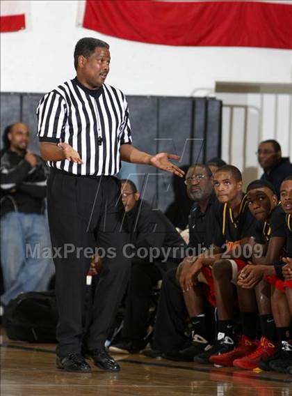 Thumbnail 2 in Dominguez vs. Etiwanda (Pangos Dream Classic) photogallery.