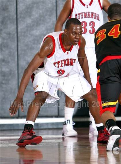 Thumbnail 3 in Dominguez vs. Etiwanda (Pangos Dream Classic) photogallery.