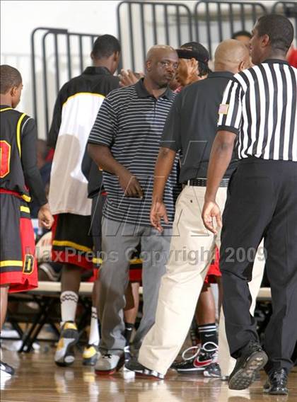 Thumbnail 3 in Dominguez vs. Etiwanda (Pangos Dream Classic) photogallery.