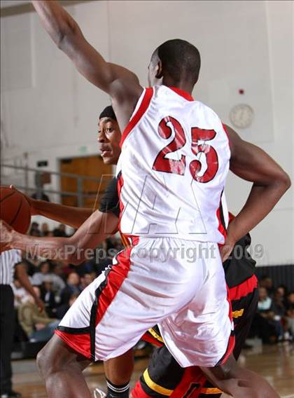 Thumbnail 2 in Dominguez vs. Etiwanda (Pangos Dream Classic) photogallery.