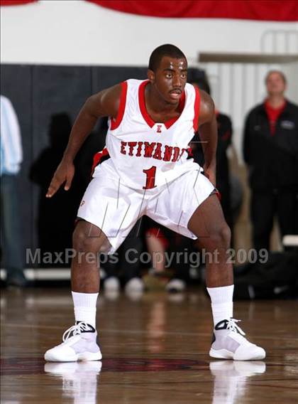Thumbnail 2 in Dominguez vs. Etiwanda (Pangos Dream Classic) photogallery.
