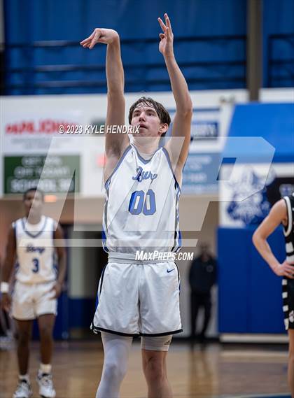 Thumbnail 1 in Franklin @ Miamisburg photogallery.