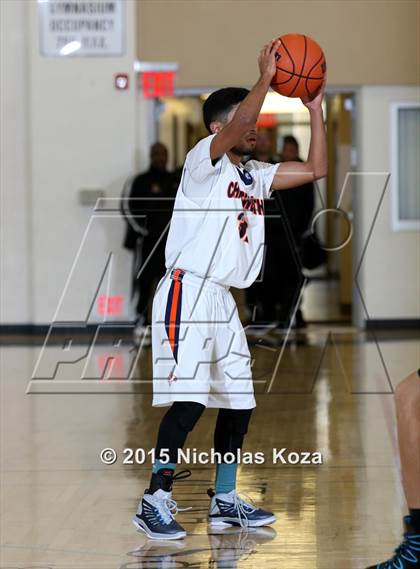 Thumbnail 2 in Chatsworth vs. Venice (D1 Bound So Cal Christmas Classic) photogallery.