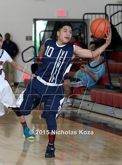 Thumbnail 3 in Chatsworth vs. Venice (D1 Bound So Cal Christmas Classic) photogallery.