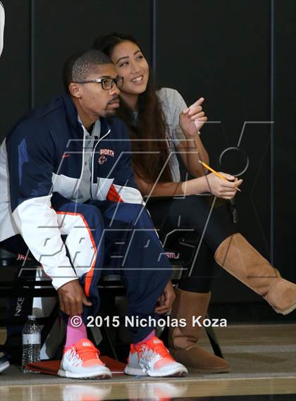 Thumbnail 2 in Chatsworth vs. Venice (D1 Bound So Cal Christmas Classic) photogallery.