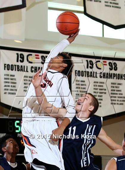 Thumbnail 3 in Chatsworth vs. Venice (D1 Bound So Cal Christmas Classic) photogallery.