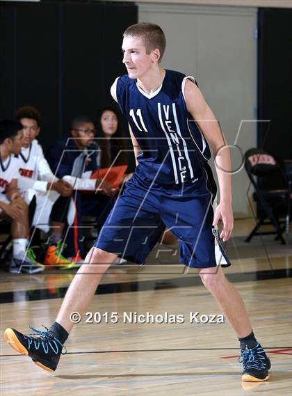 Thumbnail 3 in Chatsworth vs. Venice (D1 Bound So Cal Christmas Classic) photogallery.