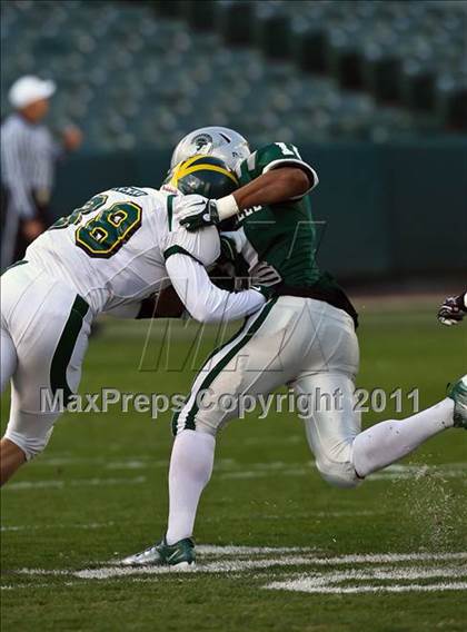 Thumbnail 2 in De La Salle vs San Ramon Valley (CIF NCS D1 Final)  photogallery.