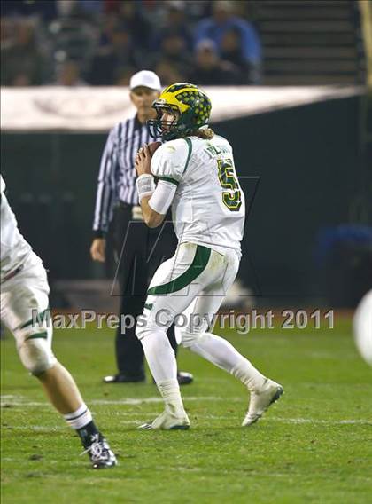 Thumbnail 3 in De La Salle vs San Ramon Valley (CIF NCS D1 Final)  photogallery.