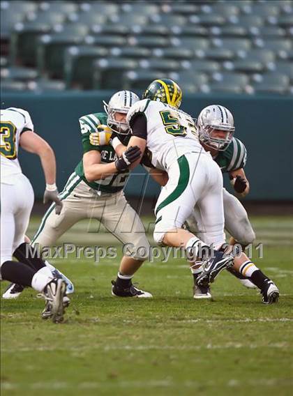 Thumbnail 2 in De La Salle vs San Ramon Valley (CIF NCS D1 Final)  photogallery.