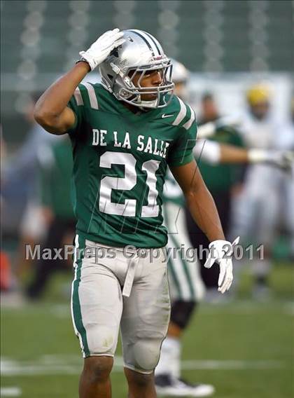 Thumbnail 3 in De La Salle vs San Ramon Valley (CIF NCS D1 Final)  photogallery.