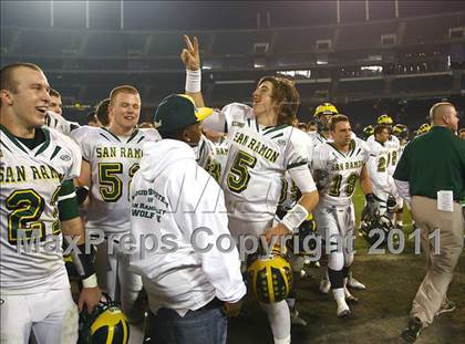 Thumbnail 1 in De La Salle vs San Ramon Valley (CIF NCS D1 Final)  photogallery.