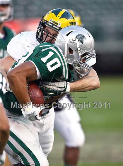 Thumbnail 3 in De La Salle vs San Ramon Valley (CIF NCS D1 Final)  photogallery.