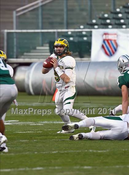 Thumbnail 2 in De La Salle vs San Ramon Valley (CIF NCS D1 Final)  photogallery.