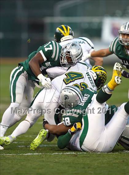 Thumbnail 3 in De La Salle vs San Ramon Valley (CIF NCS D1 Final)  photogallery.