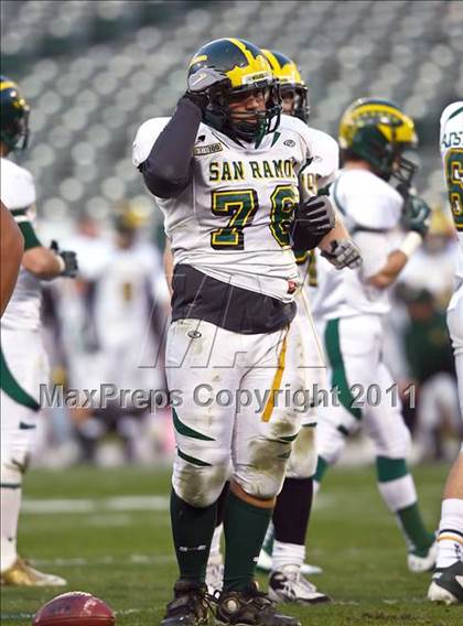 Thumbnail 1 in De La Salle vs San Ramon Valley (CIF NCS D1 Final)  photogallery.