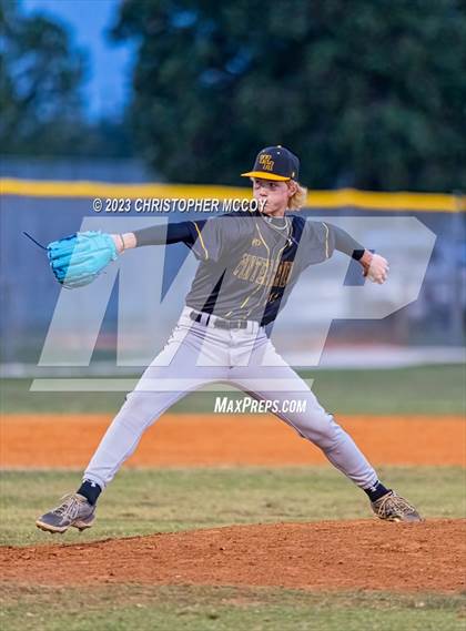 Thumbnail 1 in Winter Haven vs. Lakewood Ranch (FHSAA 7A Regional Quarterfinal) photogallery.