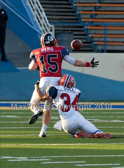 Thumbnail 1 in Charlie Wedemeyer All-Star Game photogallery.