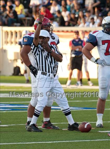 Thumbnail 2 in Charlie Wedemeyer All-Star Game photogallery.
