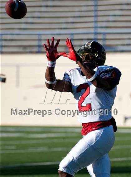 Thumbnail 2 in Charlie Wedemeyer All-Star Game photogallery.
